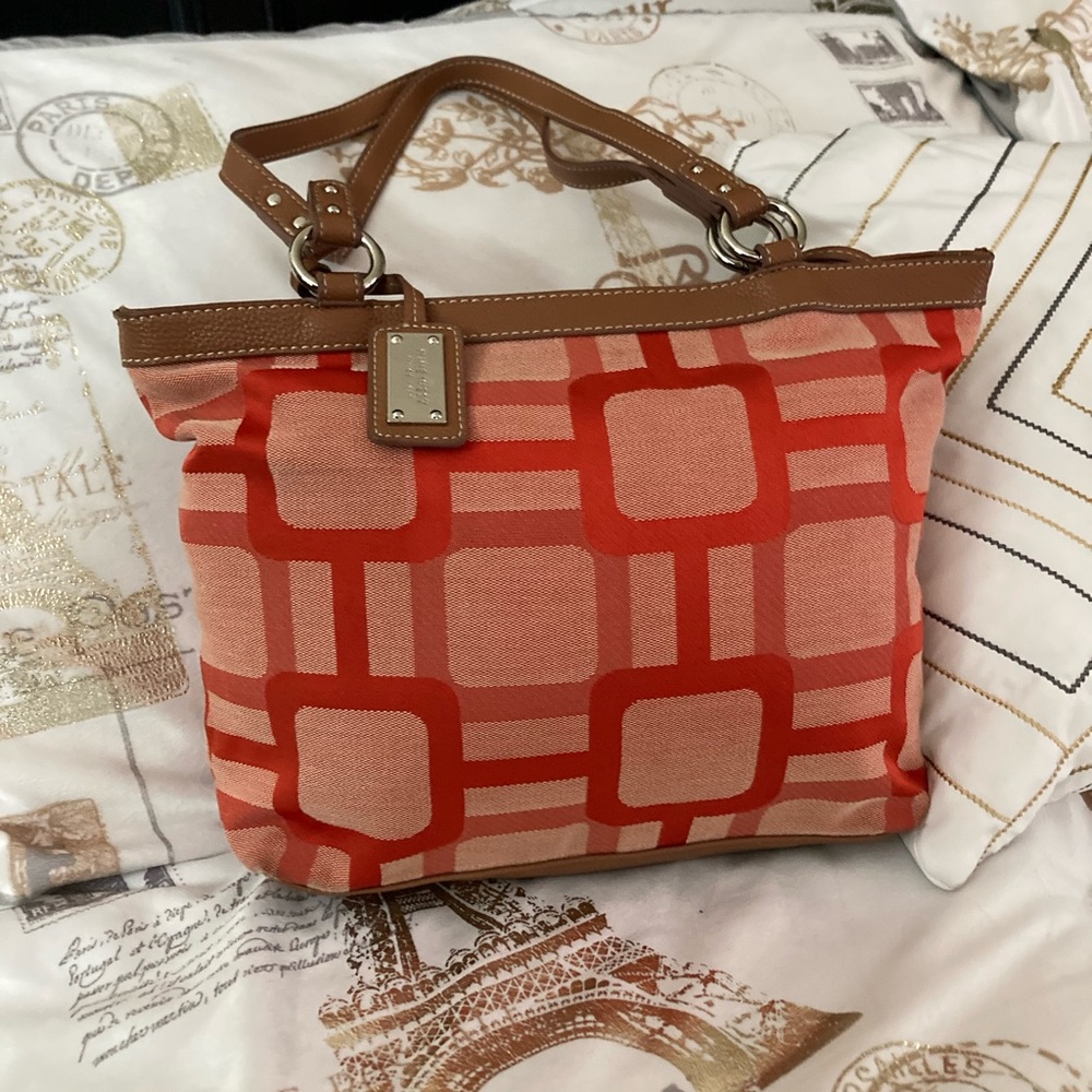 Nine West Purse/Handbag Geometric, Pre-owned, Good Condition.